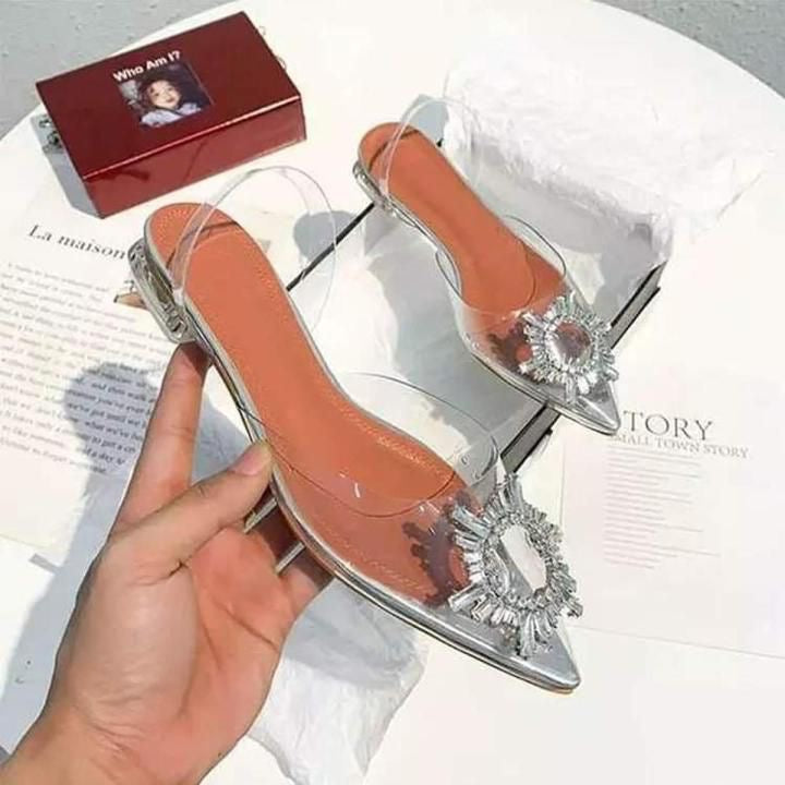 MANALO BLAHNIK FLATS