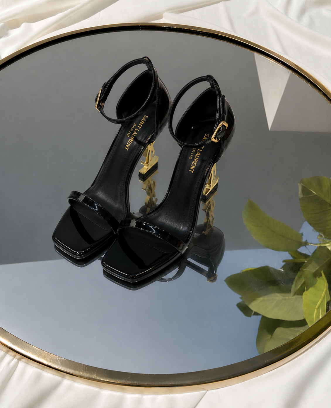 NOIR ELEGANCE HEELS