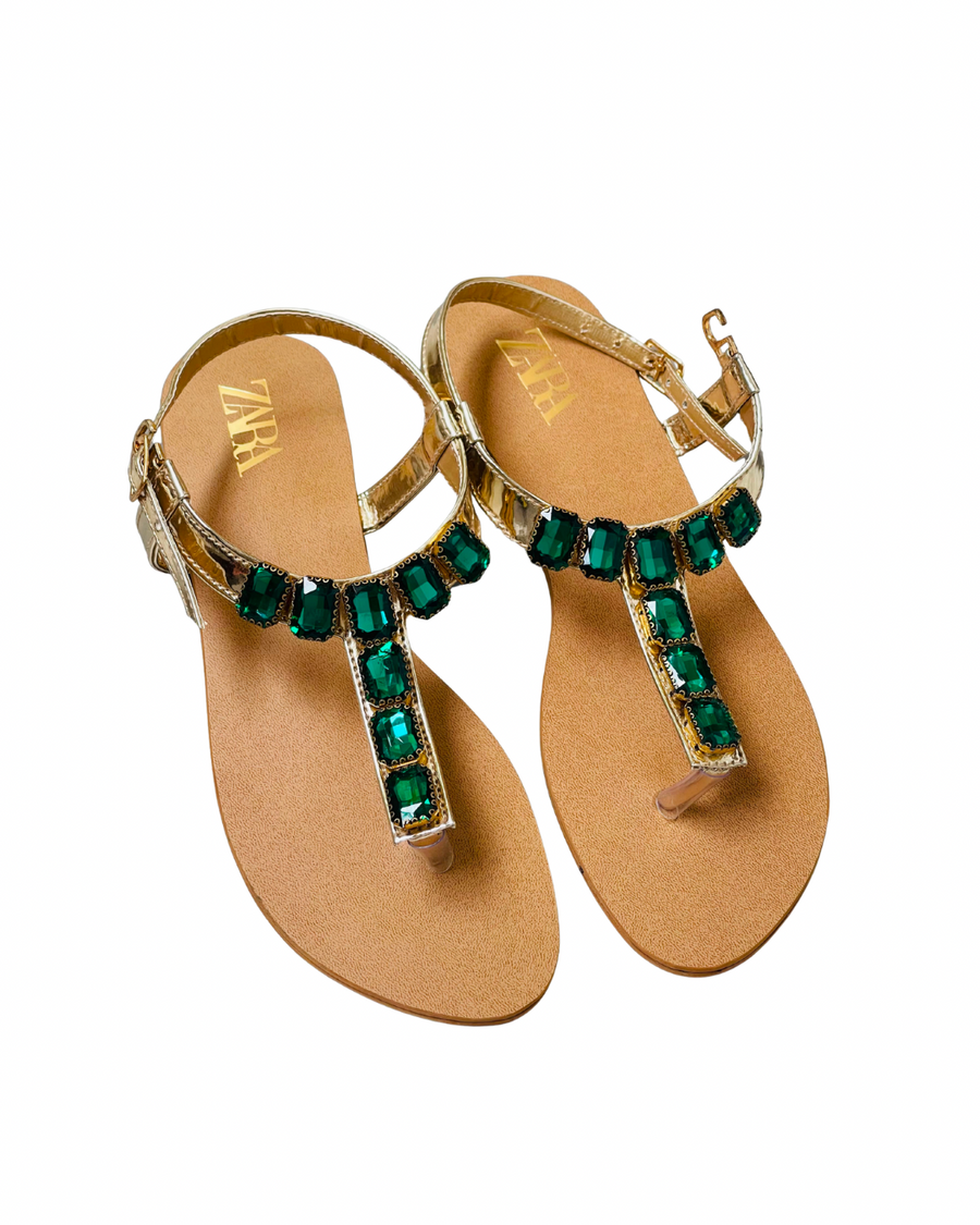 T-STRAPS FLATS
